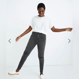 Madewell Petite Curvy High-Rise Skinny Jeans in Black Sea 26P